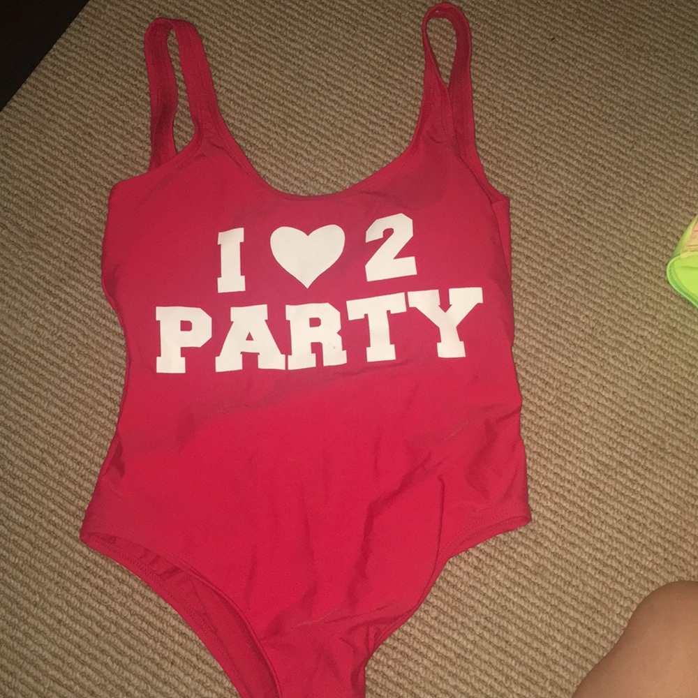 One piece swim